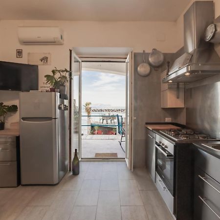 Marevestrum - Incantevole Casa Con Accesso Diretto In Spiaggia Bacoli Exterior foto